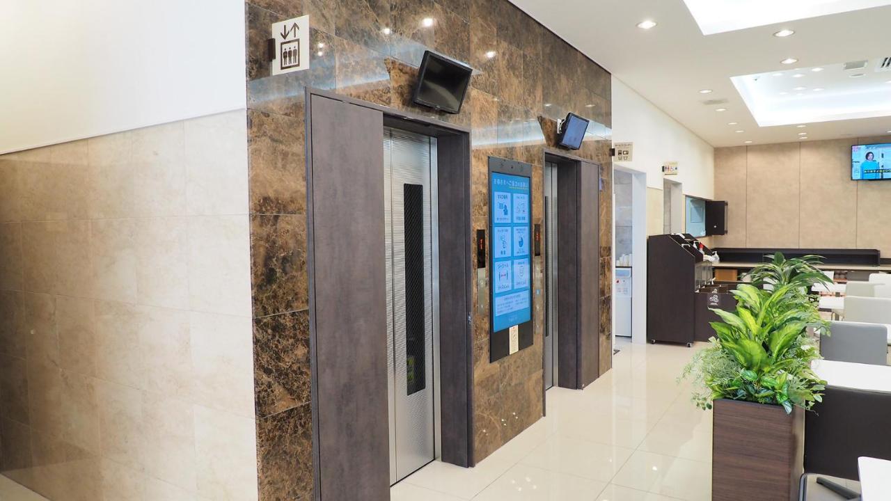 Toyoko Inn Yokohama Shiei-Chikatetsu Center Minami-Eki Yokohama (Kanagawa) Exterior foto